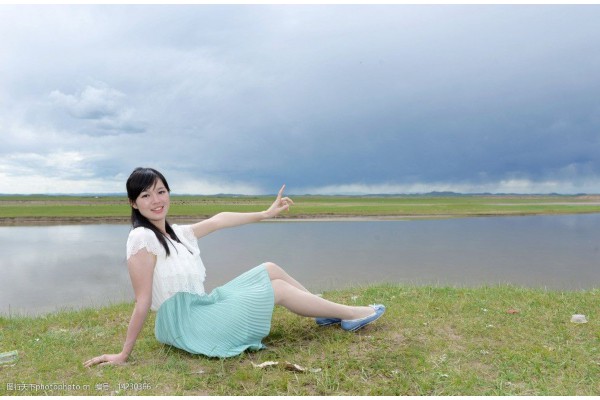 武汉风味：茶香四溢，烤糍粑暖心搭配！